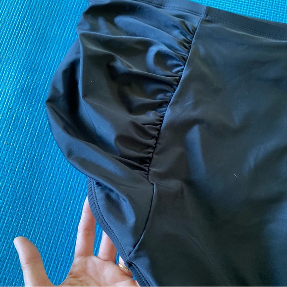 NEW Terra & Sky Women's Black Solid Highwaist Swimsuit Bottom Plus SZ 5X 32W-34W - Picture 7 of 16